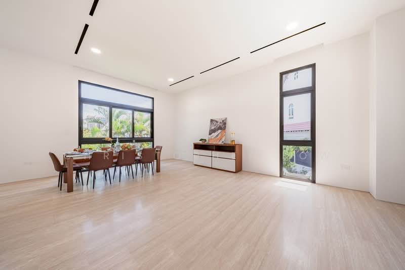 Beautiful Brand New Detached House Grove Drive, Brand New Detached House at Grove Drive, 5 Bedrooms, 12,110 sqft, Bungalow House For Sale, by Christopher Low, 500107121 - Dining Room - PropertyGuru.com.sg
