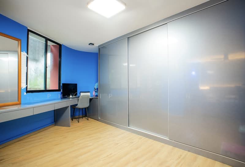 340A Sembawang Close, 340A Sembawang Close, 3 Bedrooms, 1,194 sqft, HDB Flat For Sale, by Phillip Bryson, 500107123 - Study - PropertyGuru.com.sg