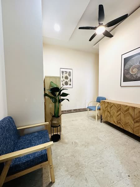 The Baycourt, 461A Upper East Coast Road, Room Rental, 100 sqft, Condominium For Rent, by Kenneth Lim Rihao, 500107132 - Living Room - PropertyGuru.com.sg