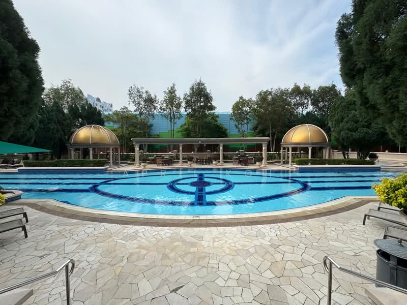 The Gardens at Bishan, 3 Sin Min Walk, 3 Bedrooms, 1,227 sqft, Condominium For Sale, by April Koh, 500107146 - Pool - PropertyGuru.com.sg