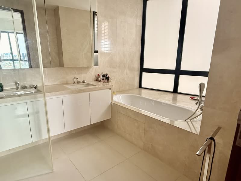 d'Leedon (Former Farrer Court), 3 Leedon Heights, 4 Bedrooms, 2,260 sqft, Condominium For Sale, by Kevin Feng, 500107156 - Bathroom - PropertyGuru.com.sg
