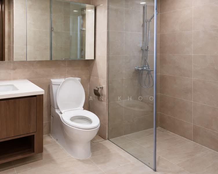 Kingsford Waterbay, 68 Upper Serangoon View, 3 Bedrooms, 883 sqft, Condominium For Rent, by Jovan Khoo, 500107160 - Bathroom - PropertyGuru.com.sg