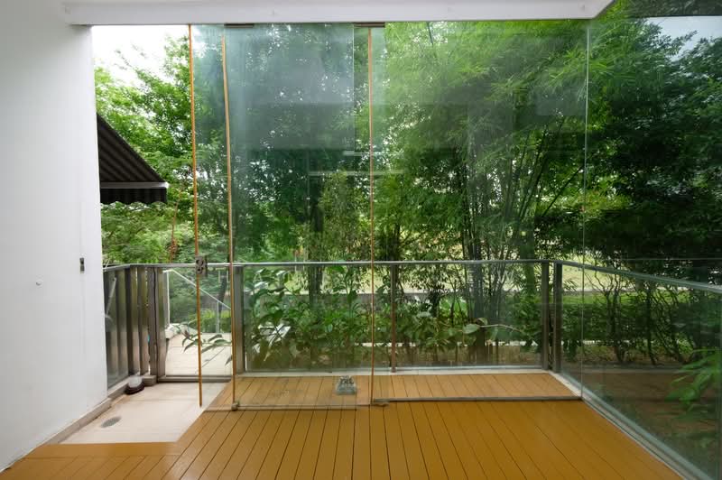 Waterfront Waves, 766 Bedok Reservoir Road, 2 Bedrooms, 990 sqft, Condominium For Sale, by Shanel Liew, 500107166 - Balcony - PropertyGuru.com.sg