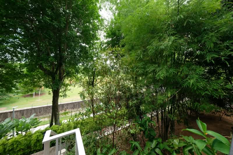 Waterfront Waves, 766 Bedok Reservoir Road, 2 Bedrooms, 990 sqft, Condominium For Sale, by Shanel Liew, 500107166 - Exterior - PropertyGuru.com.sg