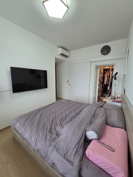 Adria, 12 Derbyshire Road, 2 Bedrooms, 689 sqft, Condominium For Sale, by Ong Kong Joo, 500107172 - Bedroom - PropertyGuru.com.sg