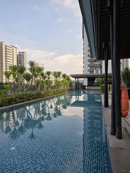 Adria, 12 Derbyshire Road, 2 Bedrooms, 689 sqft, Condominium For Sale, by Ong Kong Joo, 500107172 - Pool - PropertyGuru.com.sg