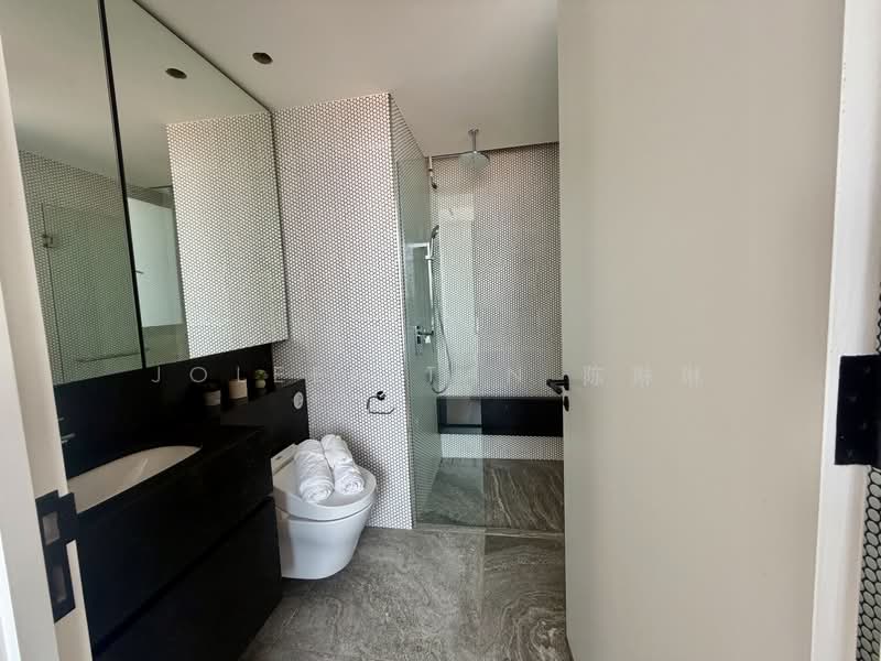 10 Evelyn, 10 Evelyn Road, Studio, 764 sqft, Condominium For Sale, by Joleen Tan 陈琳琳, 500107174 - Bathroom - PropertyGuru.com.sg