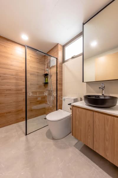 Parc Vera, Hougang Street 32, 2 Bedrooms, 786 sqft, Condominium For Sale, by Qing Jie Ng, 500107178 - Bathroom - PropertyGuru.com.sg