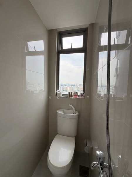 Sol Acres, 6 Choa Chu Kang Grove, 4 Bedrooms, 1,098 sqft, Executive Condominium For Sale, by Mak G Y, 500107180 - Bathroom - PropertyGuru.com.sg