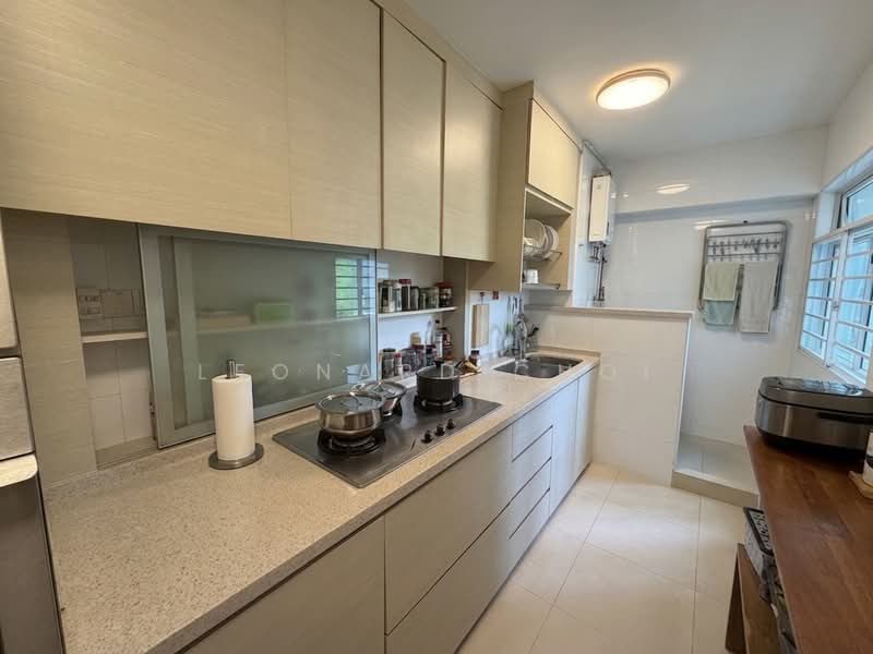 391 Bukit Batok West Avenue 5, 391 Bukit Batok West Avenue 5, 3 Bedrooms, 990 sqft, HDB Flat For Sale, by Leonard Choi, 500107183 - Kitchen - PropertyGuru.com.sg