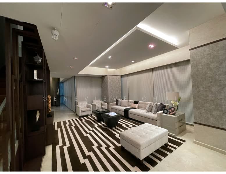 One Shenton, 1 Shenton Way, 5 Bedrooms, 5,350 sqft, Condominium For Sale, by Genevieve Chui, 500107205 - Living Room - PropertyGuru.com.sg