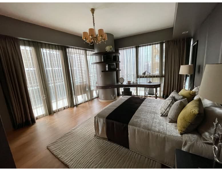 One Shenton, 1 Shenton Way, 5 Bedrooms, 5,350 sqft, Condominium For Sale, by Genevieve Chui, 500107205 - Bedroom - PropertyGuru.com.sg