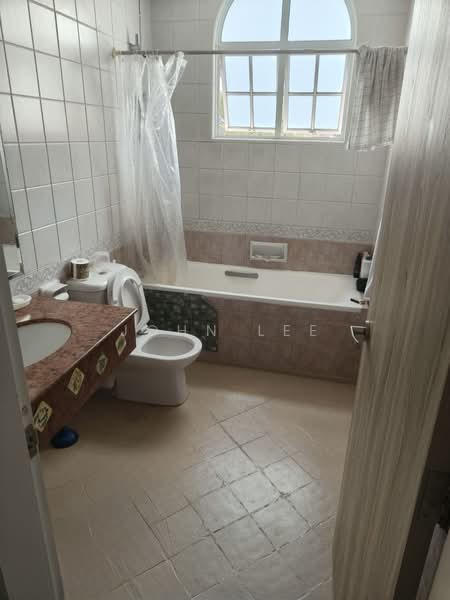 Eastwood Green, 6 Eastwood Green, 7 Bedrooms, 4,600 sqft, Terraced House For Sale, by John Lee, 500107227 - Bathroom - PropertyGuru.com.sg