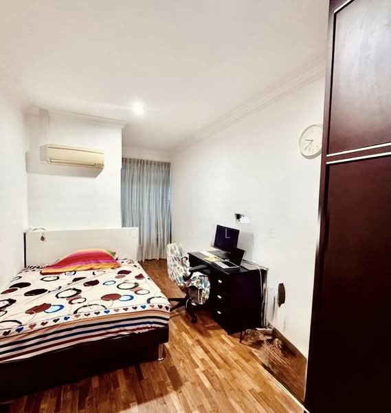 Eastwood Green, 6 Eastwood Green, 7 Bedrooms, 4,600 sqft, Terraced House For Sale, by John Lee, 500107227 - Bedroom - PropertyGuru.com.sg