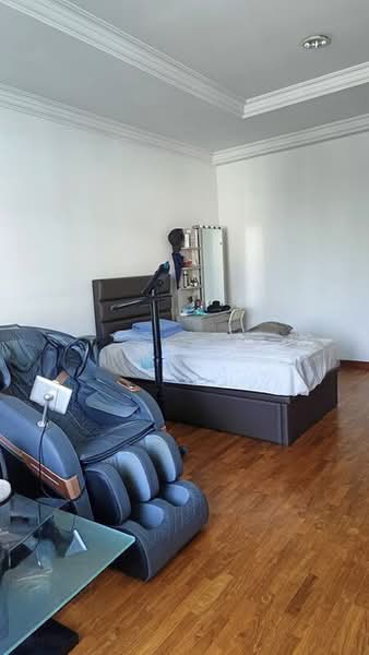 Eastwood Green, 6 Eastwood Green, 7 Bedrooms, 4,600 sqft, Terraced House For Sale, by John Lee, 500107227 - Bedroom - PropertyGuru.com.sg