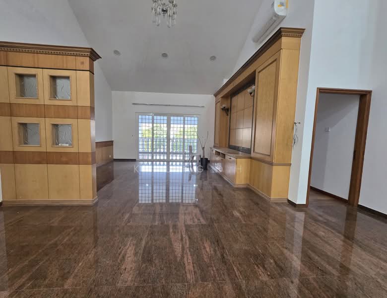 ⭐️⭐️LANDED7772@RARE GCB SIZE DETACHED AT GOOMAN VICINITY. 83827772, Goodman Road, Crescent Road, 8 Bedrooms, 10,500 sqft, Detached House For Sale, by K L Goh, 500107228 - Living Room - PropertyGuru.com.sg