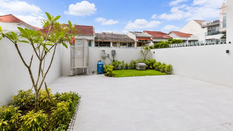 🎉Open House - 6 Cars Brand New Semi-D near Serangoon Gardens 🎉, Chepstow Close, Chiap Guan Avenue, Dix Road, Glasgow Road, Jalan Hwi Yoh, Leith Park, Leith Road, Phillips Avenue, Plantation Avenue, Rosyth Avenue, Yio Chu Kang Road, Chomp Chomp Food Centre, Tavistock Avenue, Worthing Road, Sandown Place, Maju Aven, 6 Bedrooms, 9,400 sqft, Semi-Detached House For Sale, by Grace LIONG 梁礜從, 500107236 - Exterior - PropertyGuru.com.sg