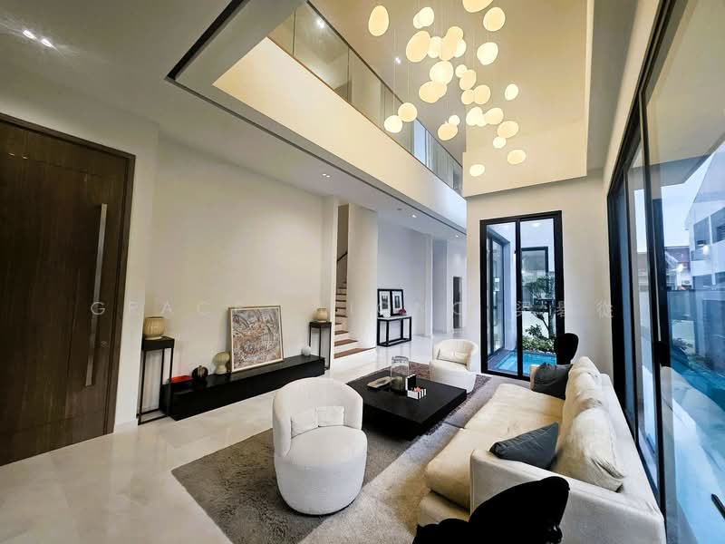 🎉Open House - 6 Cars Brand New Semi-D near Serangoon Gardens 🎉, Chepstow Close, Chiap Guan Avenue, Dix Road, Glasgow Road, Jalan Hwi Yoh, Leith Park, Leith Road, Phillips Avenue, Plantation Avenue, Rosyth Avenue, Yio Chu Kang Road, Chomp Chomp Food Centre, Tavistock Avenue, Worthing Road, Sandown Place, Maju Aven, 6 Bedrooms, 9,400 sqft, Semi-Detached House For Sale, by Grace LIONG 梁礜從, 500107236 - Living Room - PropertyGuru.com.sg