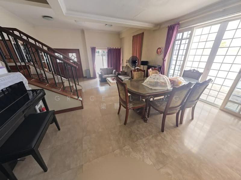 Tai Keng Gardens, Tai Keng Gardens, Hougang / Punggol / Sengkang, 6 Bedrooms, 5,000 sqft, Terraced House For Sale, by Grace LIONG 梁礜從, 500107236 - Living Room - PropertyGuru.com.sg