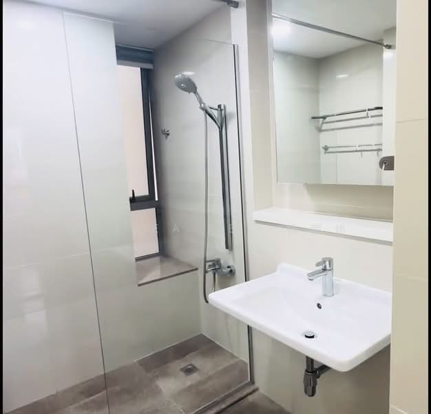 Waterford Residence, 23 Kim Yam Road, 3 Bedrooms, 1,044 sqft, Condominium For Sale, by Anthea Yeo 杨丽娇, 500107245 - Bathroom - PropertyGuru.com.sg
