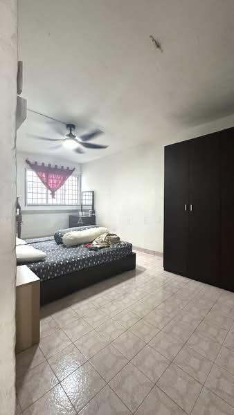 211 Boon Lay Place, 211 Boon Lay Place, 2 Bedrooms, 797 sqft, HDB Flat For Sale, by Sam Lee, 500107258 - Bedroom - PropertyGuru.com.sg