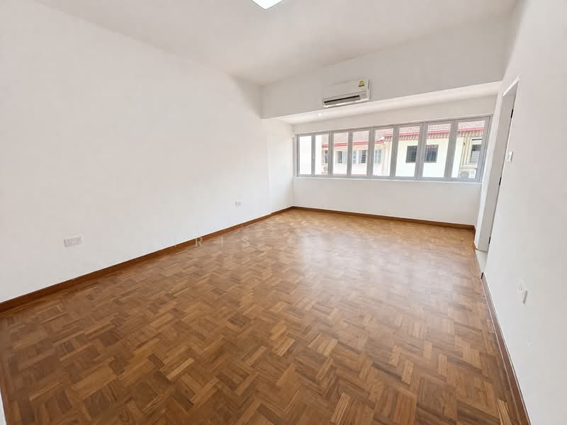 Jln Bunga Rampai, , 4 Bedrooms, 2,450 sqft, Terraced House For Rent, by Iris Peck, 500107262 - Interior - PropertyGuru.com.sg