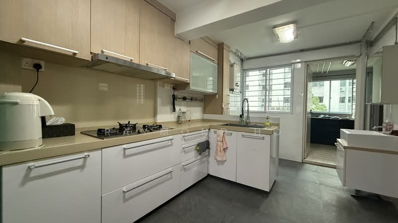 3 Dover Road, 3 Dover Road, 2 Bedrooms, 700 sqft, HDB Flat For Sale, by Raymond Ho, 500107263 - Kitchen - PropertyGuru.com.sg