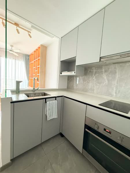 The Garden Residences, 9 Serangoon North View, 2 Bedrooms, 614 sqft, Condominium For Rent, by Charles Goy, 500107267 - Kitchen - PropertyGuru.com.sg