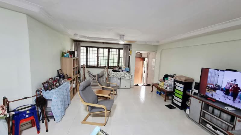 215 Serangoon Avenue 4, 215 Serangoon Avenue 4, 3 Bedrooms, 1,054 sqft, HDB Flat For Sale, by Khai ., 500107274 - Living Room - PropertyGuru.com.sg