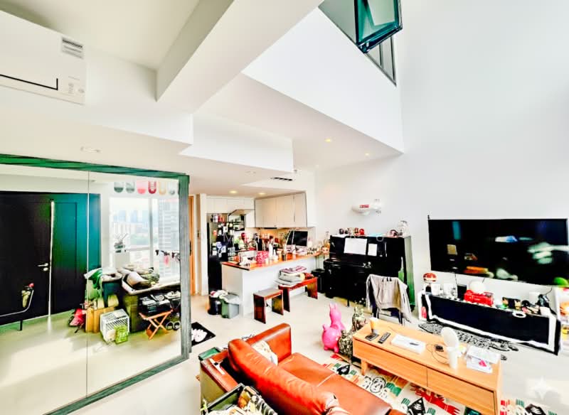 Strata, 1 Essex Road, 2 Bedrooms, 1,066 sqft, Apartment For Sale, by Homer Lau, 500107290 - Living Room - PropertyGuru.com.sg