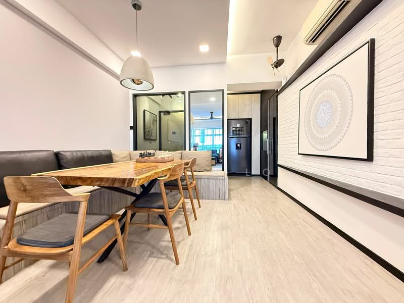 The Richmond, 7 Saint Michael's Road, 3 Bedrooms, 1,249 sqft, Condominium For Sale, by Melvin Lo, 500107305 - Living Room - PropertyGuru.com.sg