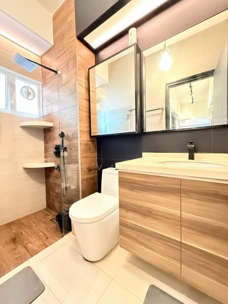 The Richmond, 7 Saint Michael's Road, 3 Bedrooms, 1,249 sqft, Condominium For Sale, by Melvin Lo, 500107305 - Bathroom - PropertyGuru.com.sg