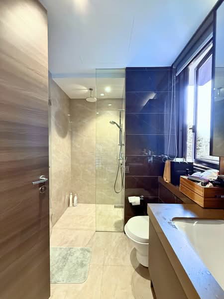 The Florence Residences, 87 Hougang Avenue 2, 3 Bedrooms, 990 sqft, Condominium For Sale, by Andrew Ho 何伟恒, 500107309 - Bathroom - PropertyGuru.com.sg