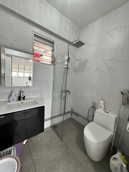 524A Costa Ris, 524A Pasir Ris Street 51, 3 Bedrooms, 1,001 sqft, HDB Flat For Sale, by Shawn Yap, 500107312 - Bathroom - PropertyGuru.com.sg