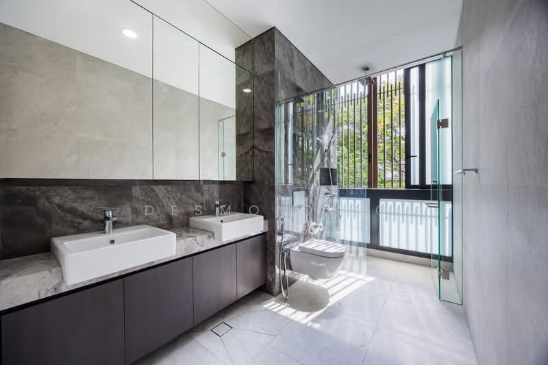 Brand new Upper east coast road landed with private lift and Pool, East Coast Road, Upper East Coast Road, Siglap, 6 Bedrooms, 5,565 sqft, Terraced House For Rent, by Desmond Ho, 500107313 - Bathroom - PropertyGuru.com.sg