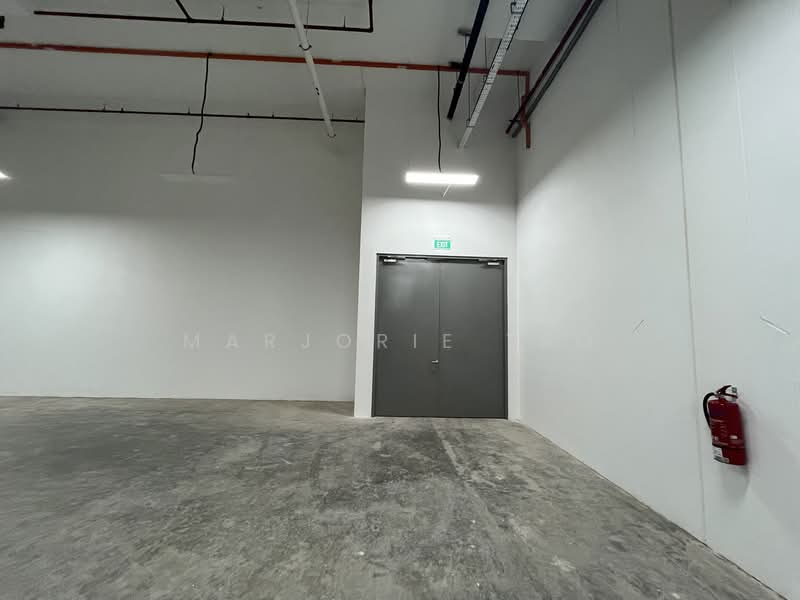Pasir Panjang 1st Floor 9.5k sf B1 factory/warehouse 200amp hi ceiling, Harbourfront / Telok Blangah, 9,590 sqft, Light Industrial (B1) For Rent, by Marjorie Teo, 500107319 - CommercialGuru.com.sg