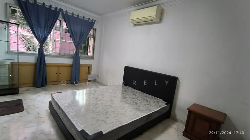 758 Pasir Ris Street 71, 758 Pasir Ris Street 71, 4 Bedrooms, 126 sqft, HDB Flat For Sale, by Goh Dorelyn, 500107325 - Bedroom - PropertyGuru.com.sg