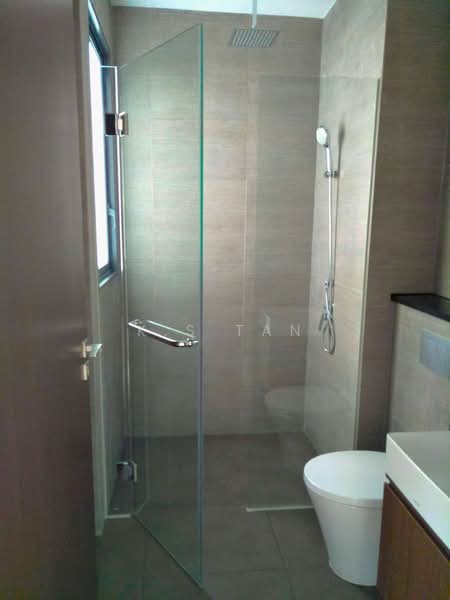 City Suites, 235 Balestier Road, 1 Bedroom, 452 sqft, Condominium For Sale, by K.S Tan, 500107330 - Bathroom - PropertyGuru.com.sg