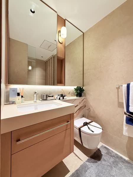 Vela Bay, Bayshore Road, 4 Bedrooms, 1,173 sqft, Condominium For Sale, by Esther Zou, 500107347 - Bathroom - PropertyGuru.com.sg