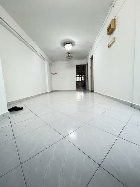 69 Lorong 4 Toa Payoh, 69 Lorong 4 Toa Payoh, 2 Bedrooms, 775 sqft, HDB Flat For Sale, by Leonard Lee, 500107355 - Interior - PropertyGuru.com.sg