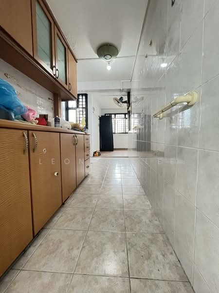 69 Lorong 4 Toa Payoh, 69 Lorong 4 Toa Payoh, 2 Bedrooms, 775 sqft, HDB Flat For Sale, by Leonard Lee, 500107355 - Kitchen - PropertyGuru.com.sg