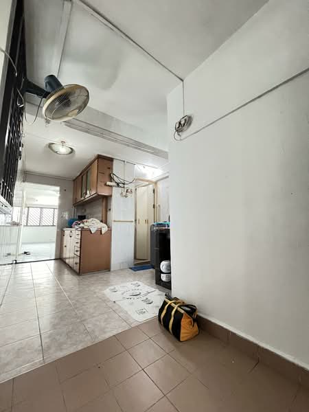 69 Lorong 4 Toa Payoh, 69 Lorong 4 Toa Payoh, 2 Bedrooms, 775 sqft, HDB Flat For Sale, by Leonard Lee, 500107355 - Kitchen - PropertyGuru.com.sg