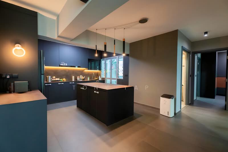 422B Northshore Dr, , 3 Bedrooms, 1,216 sqft, HDB Flat For Sale, by Tony Yap, 500107358 - Kitchen - PropertyGuru.com.sg