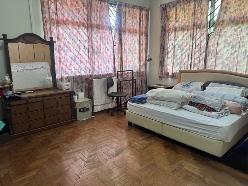 Carpmael Rd, Carpmael Road, 5 Bedrooms, 4,580 sqft, Semi-Detached House For Sale, by Joyce Lim, 500107366 - Master Bedroom - PropertyGuru.com.sg