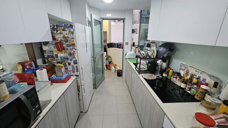 Tanamera Crest, 6 Pari Dedap Walk, 3 Bedrooms, 1,195 sqft, Condominium For Sale, by Jose Loh Zhenhao, 500107371 - Kitchen - PropertyGuru.com.sg