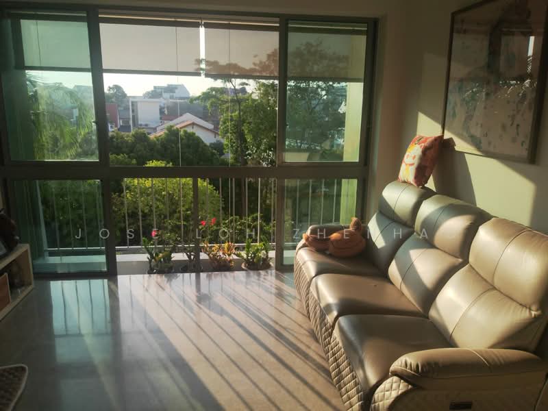 Tanamera Crest, 6 Pari Dedap Walk, 3 Bedrooms, 1,195 sqft, Condominium For Sale, by Jose Loh Zhenhao, 500107371 - Living Room - PropertyGuru.com.sg