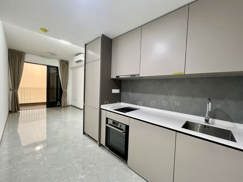 Sengkang Grand Residences, 82 Compassvale Bow, 1 Bedroom, 474 sqft, Condominium For Sale, by Amanda Woon, 500107383 - Kitchen - PropertyGuru.com.sg