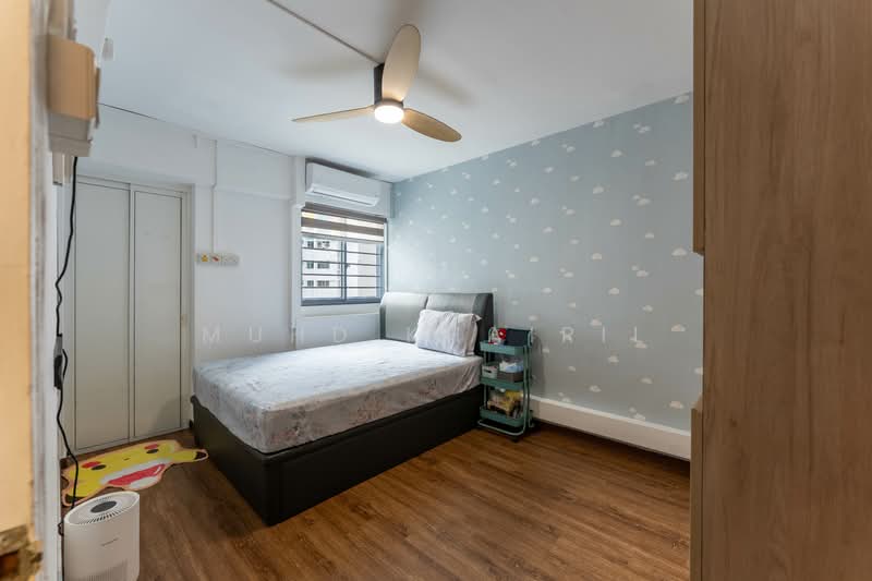 122 Paya Lebar Way, 122 Paya Lebar Way, 3 Bedrooms, 980 sqft, HDB Flat For Sale, by Muhd Khairil, 500107387 - Master Bedroom - PropertyGuru.com.sg