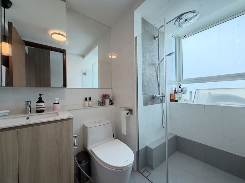 Ensuite Master Bathroom