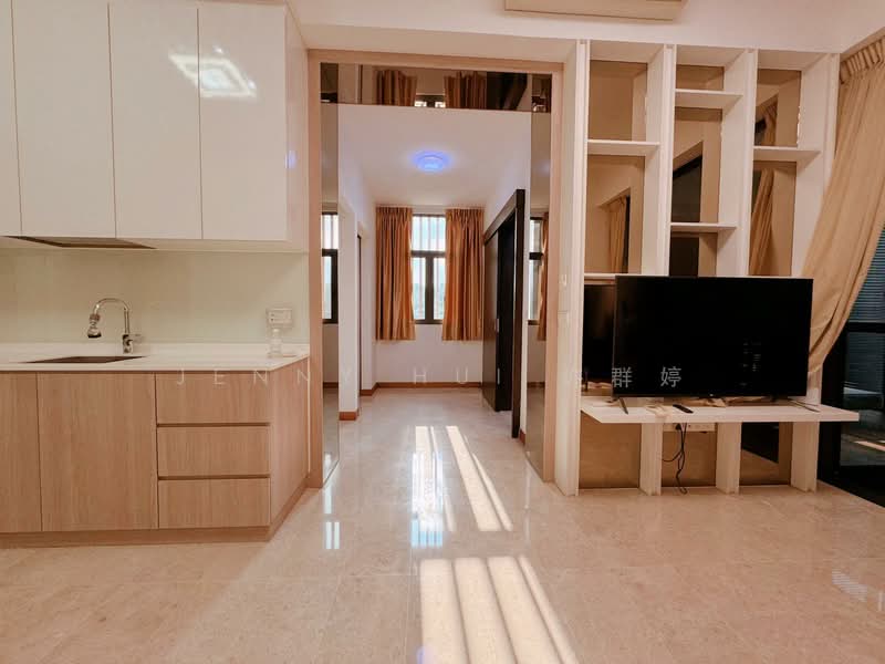 The Hillier, 6 Hillview Rise, 2 Bedrooms, 840 sqft, Condominium For Sale, by Jenny Hui 许群婷, 500107414 - Kitchen - PropertyGuru.com.sg